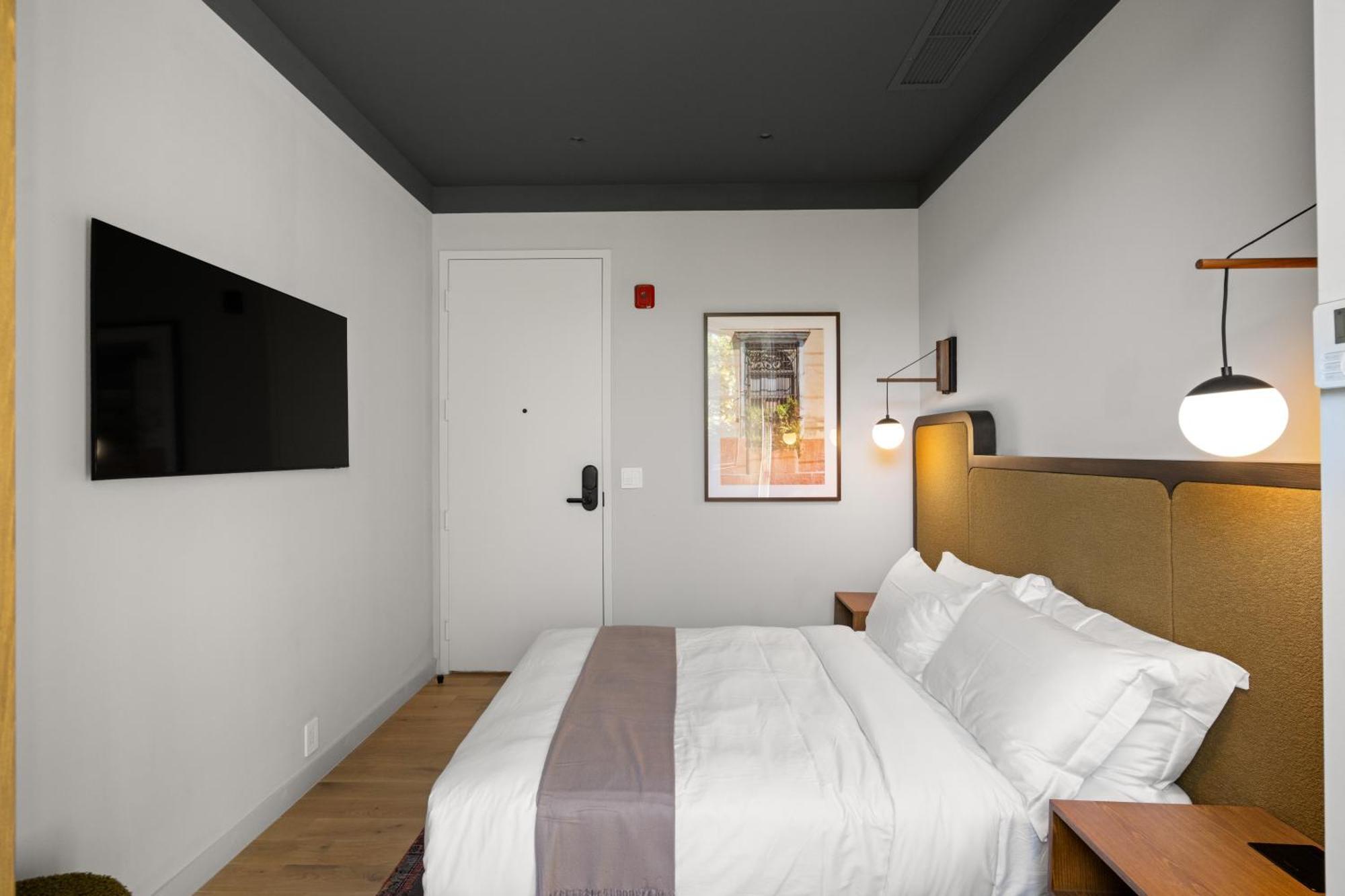 The Rover Miami Chambre photo